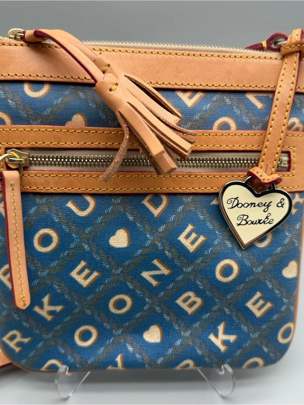 Dooney & Bourke authentic dooney